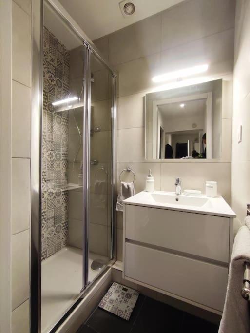 Appartement Proche Paris/Metro Asnières Eksteriør billede